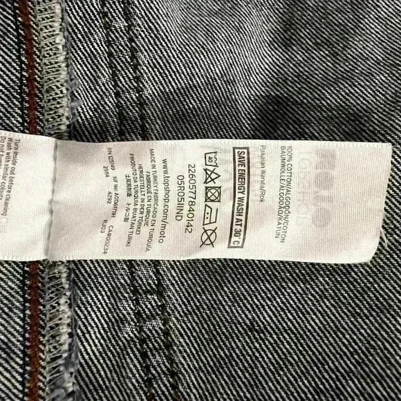 Topshop MOTO Dark Wash Denim Button Up Mini Skirt Size 32 - Picture 5 of 6